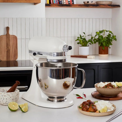 KitchenAid 4,8 L 5KSM175 Artisan Küchenmaschine Meatlover mit Ganzmetall- Fleischwolf und Spritzgebäckvorsatz