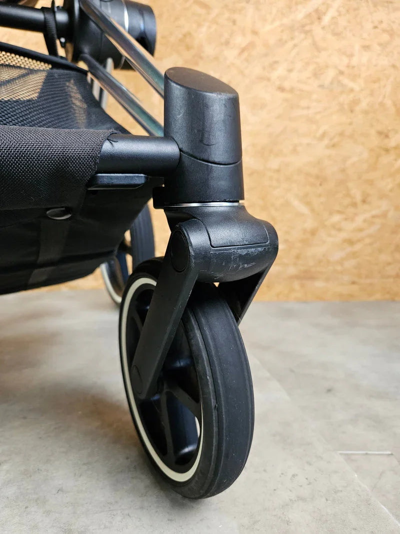 Cybex Priam 3 Kinderwagen (Gestell mit Sportsitz) - Alu-Gestell - Grau in gutem Zustand