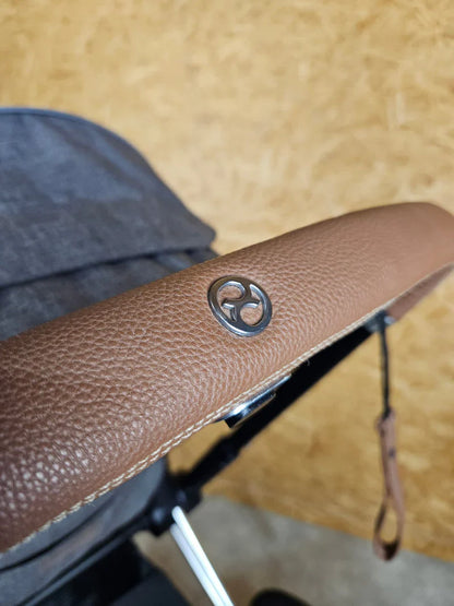 Cybex Priam 3 Kinderwagen (Gestell mit Sportsitz) - Alu-Gestell - Grau in gutem Zustand